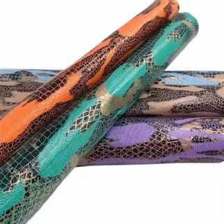 Transferencia de piel de jirafa abstracta Transferencia de animal Estampado de aceite suave Cuero para zapatos de ropa de ropa bolsos